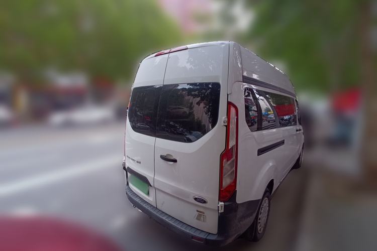 Used Ford Transit 2017 2.0T Diesel Multi-Purpose Commercial Vehicle Mid-Drive Mid-Roof China IV Standard
