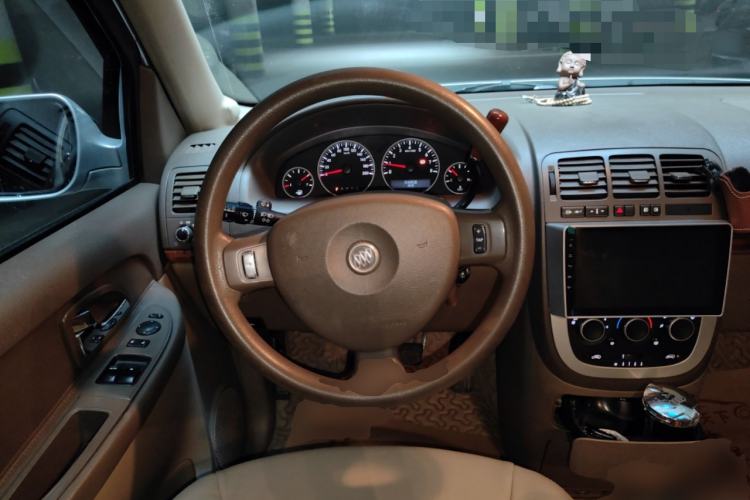 Used Buick GL8 2011 2.4L CT Comfort Edition
