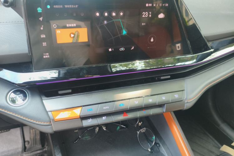 Used CHANGAN UNI-V 2022 1.5T Prestige Version
