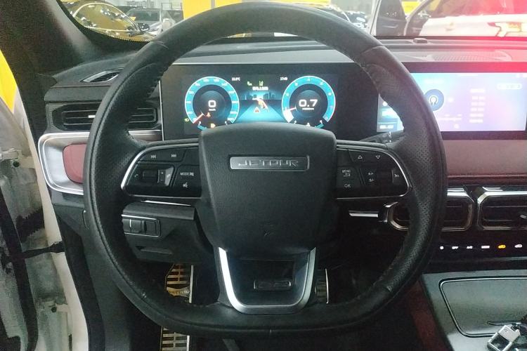 Used JETOUR X70 PLUS 2022 1.5T DCT Luxury Edition 5 Seats
