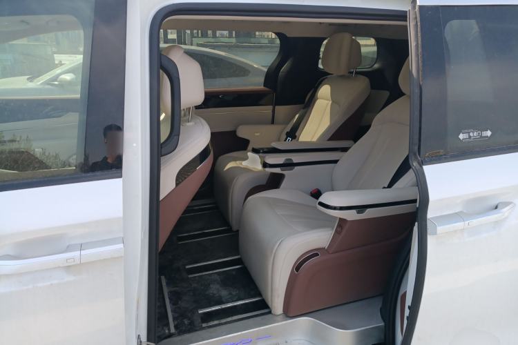 Used BYD Xia 2025 DM-i 1.5T 180km Excellence Model Left Rear Seat