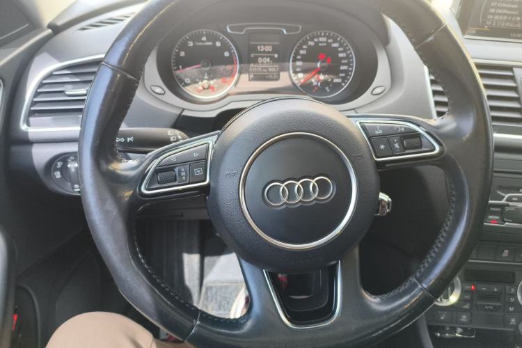 Used Audi Q3 2015 35 TFSI Comfort Model