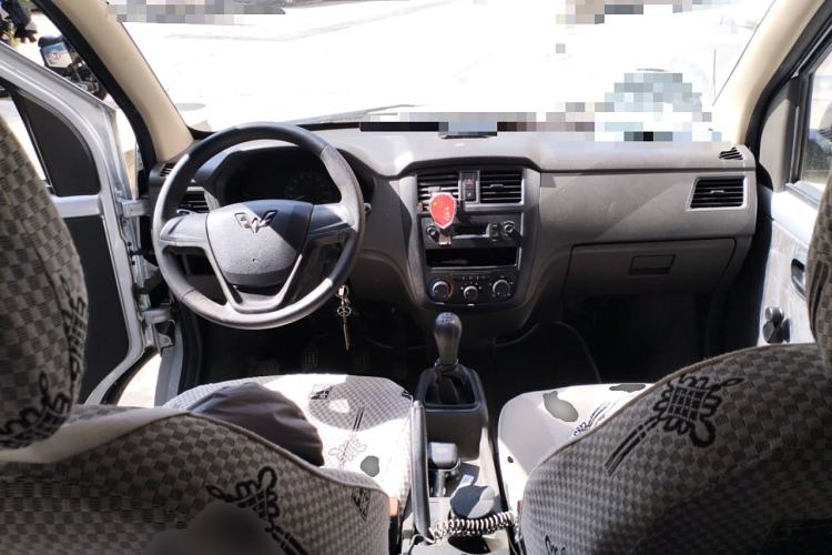 Used Wuling Rongguang S 2021 1.2L Base Model Window-Sealed 5-Seat LSI Car