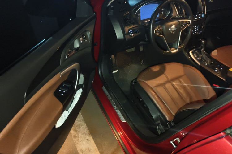 Used Buick Regal 2014 2.4L SIDI Luxury Fashion Edition Driver Seat