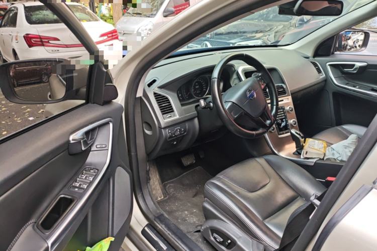 Used Volvo XC60 2017 T5 Smart Upgrade Edition