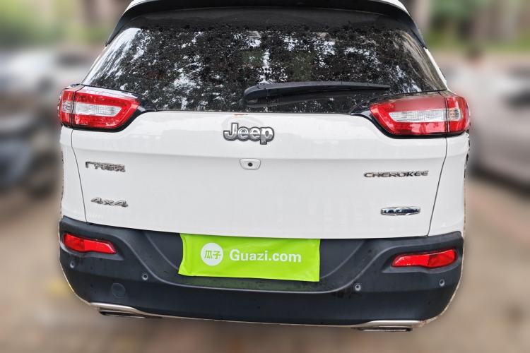 Used Jeep Cherokee 2016 2.4L Professional Smart Version