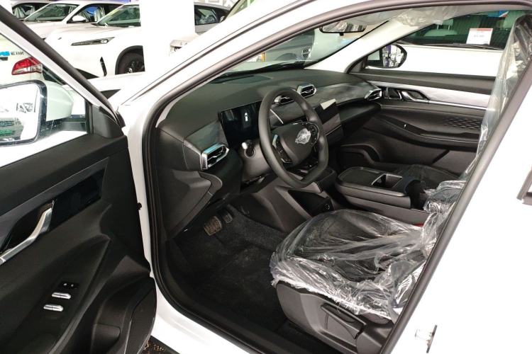 Used Dongfeng Aeolus SKY EV01 2025 530 km AIR Elite Edition