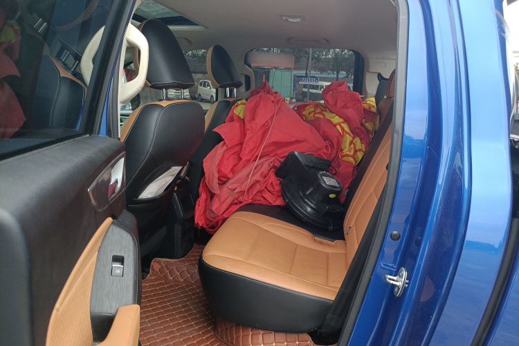 Used Great Wall Poer 2021 2.0T Commercial Version Manual Diesel 4x4 Navigation Type Long Bed GW4D20M
