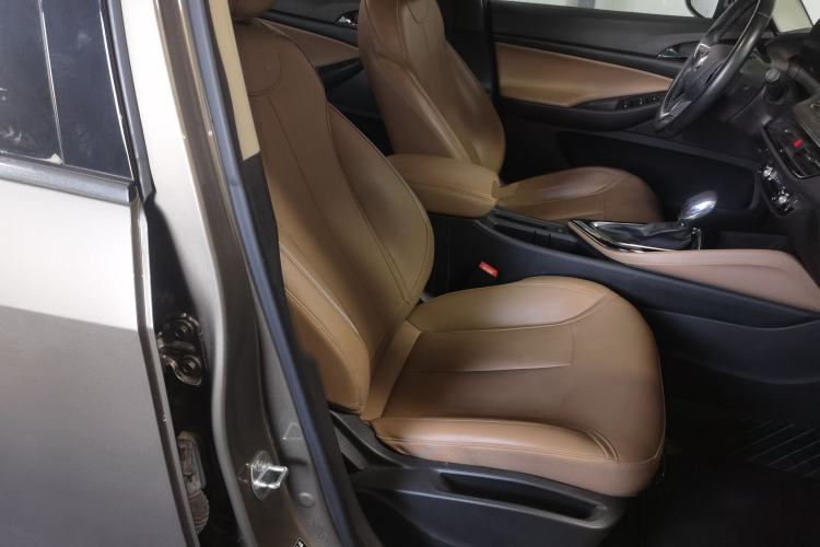 Used Buick GL6 2021 323T Mild Hybrid Connect Prestige Model
