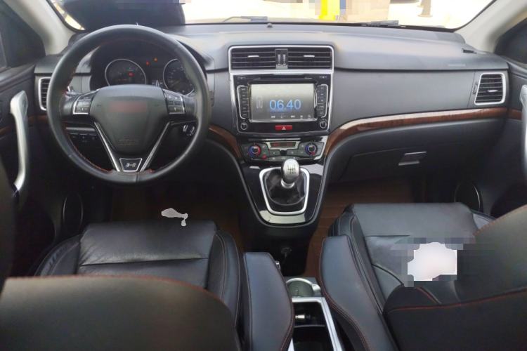 Used Haval H6 2015 Sport Edition 1.5T Manual Two-Wheel Drive Elite Model Center Console