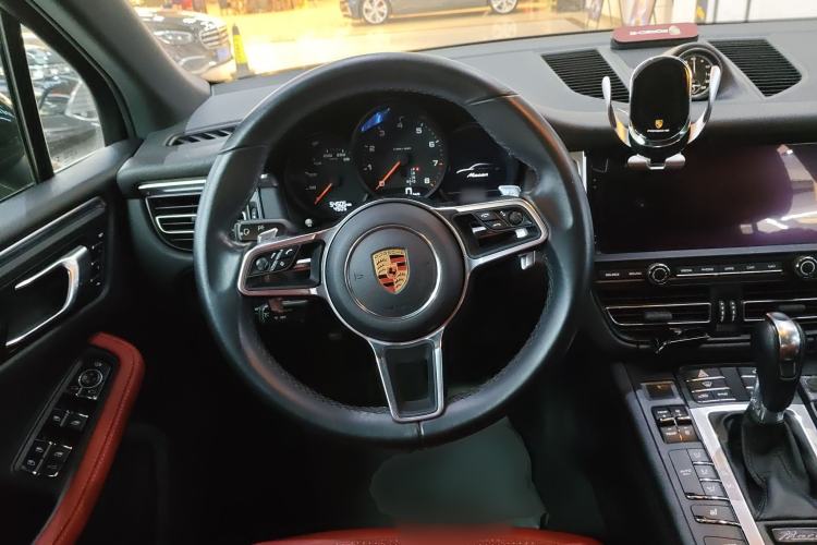 Used Porsche Macan 2018 Macan 2.0T Steering Wheel
