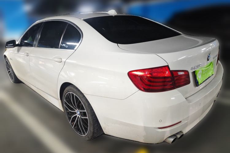 Used BMW 5 Series 2014 520Li Elegant Model
