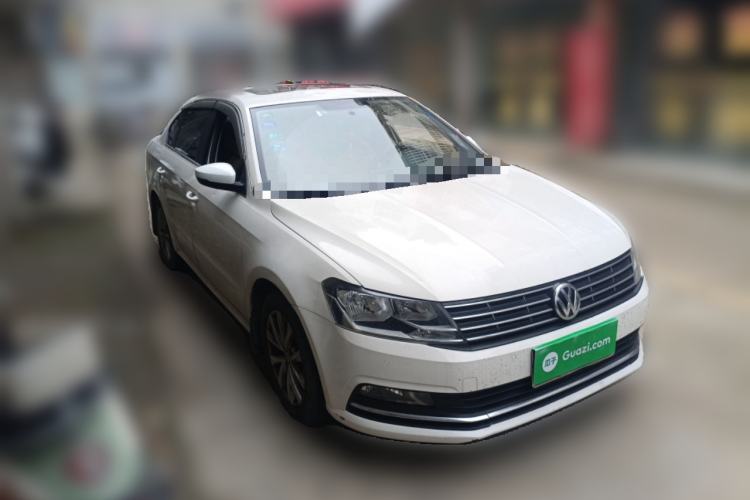 Used Volkswagen Lavida 2017 230TSI DSG Comfort Edition Front Right 45 Deg