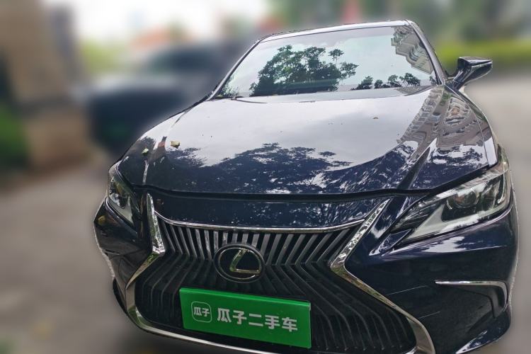 Used Lexus ES 2018 200 Luxury Edition China VI
