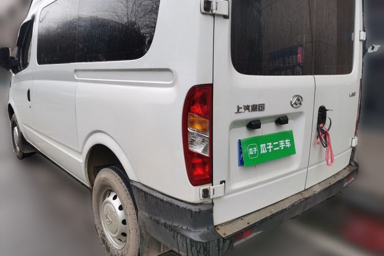 Used SAIC MAXUS Xintu V80 2020 2.5T Manual Classic City Delivery King Short Wheelbase Mid-Roof Design 2/3 Seats