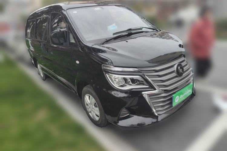 Used FORTHING Lingzhi 2023 M5L 1.6L Base Model 7 Seats Front Right 45 Deg