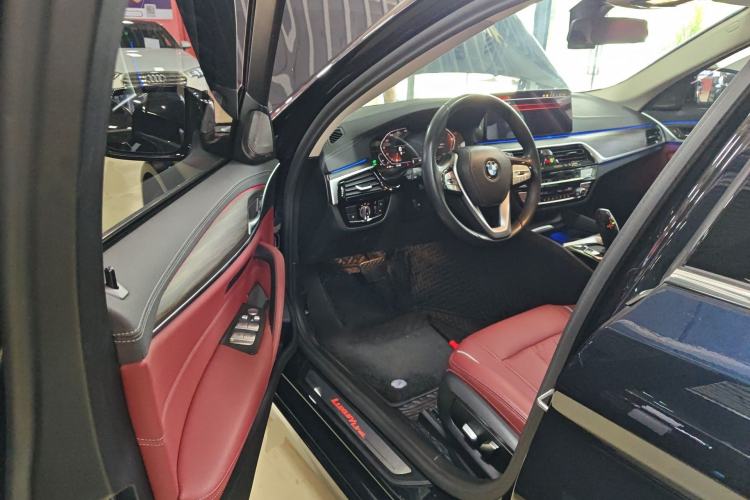 Used BMW 5 Series 2023 530Li Leading Edition Luxury Package Driver Seat