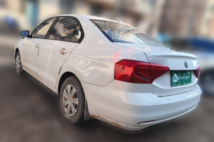 Used Volkswagen Jetta 2017 1.5L Manual Fashion Edition