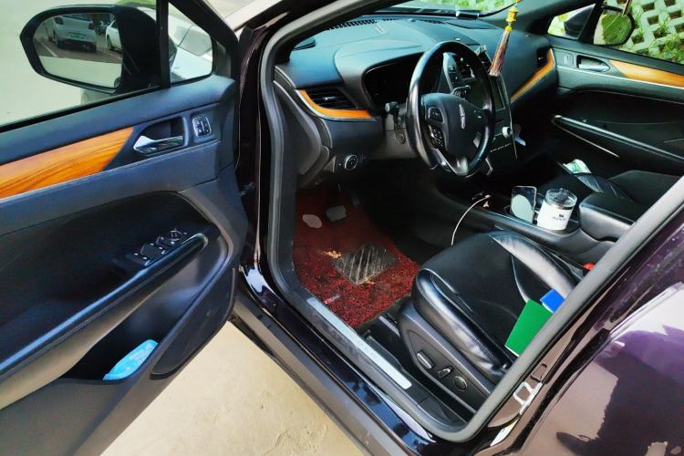 Used Lincoln MKC 2014 2.0T Two-Wheel-Drive Luxury Edition