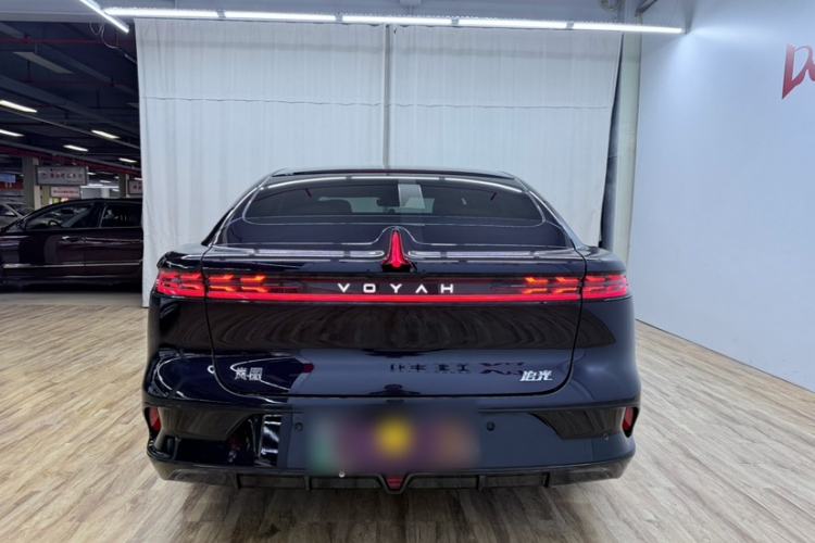 Used VOYAH PASSION 2024 PHEV Four-Wheel Drive Ultra-Long Range Flagship Model
