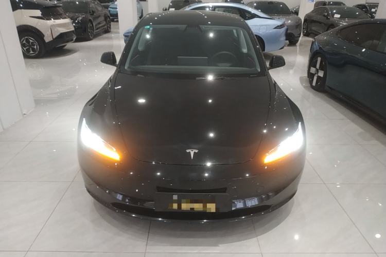 Used Tesla Model 3 2025 Rear-Wheel-Drive Version
