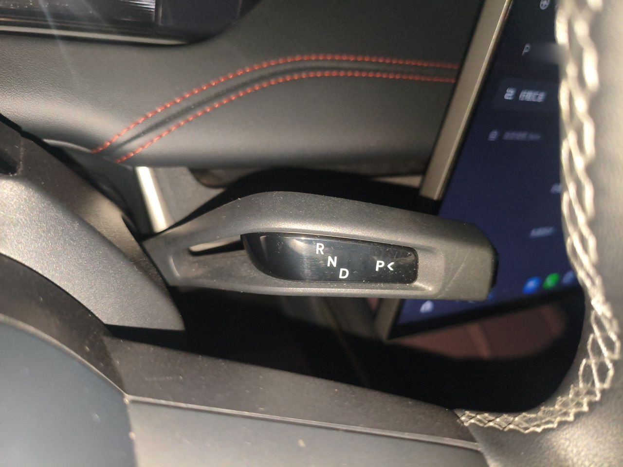 Xiaomi Auto SU7 2024 Rear-Drive Ultra-Long Range Advanced Pro-Level Intelligent Driving Version — снимка 13