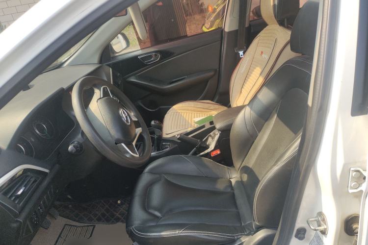 Used Soueast V5 Lingzhi 2017 1.5L Manual New Generation Model Left Front Seat