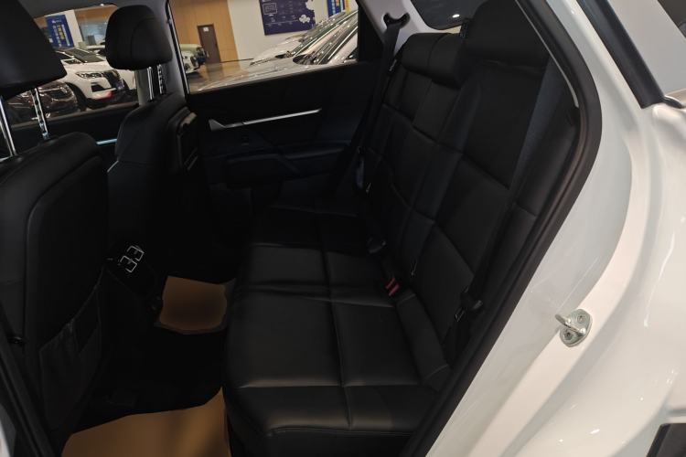 Used Hyundai ix35 2023 Musso 2.0L Deluxe Edition DLX
