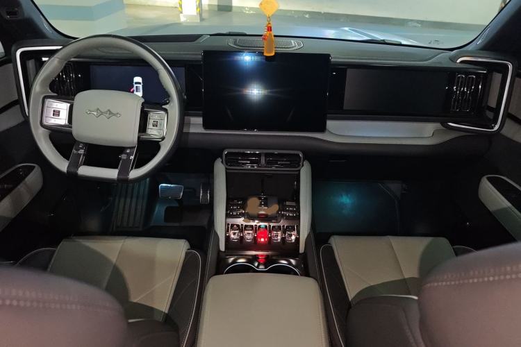 Used Formula Leopard Leopard 5 2023 Navigator Edition