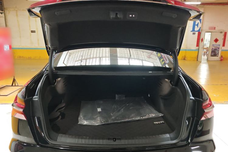 Used Audi A6L 2024 45 TFSI Prestige Elegant Edition
