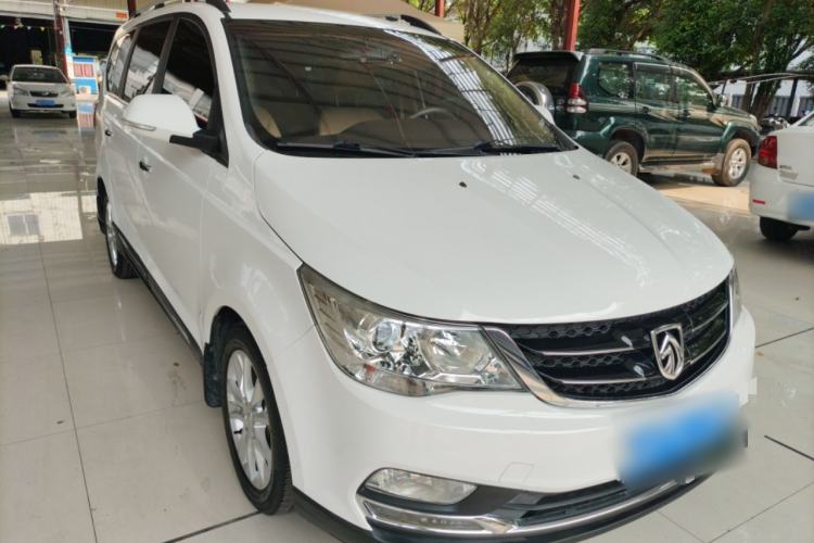 Used Baojun 730 2016 1.5L Manual Comfort Version 7 Seats China V Emission Standard Exterior 1