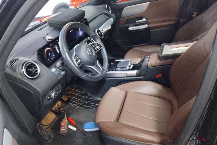 Used Mercedes-Benz GLB 2022 Second Facelift GLB 200 Dynamic Edition Left Front Seat