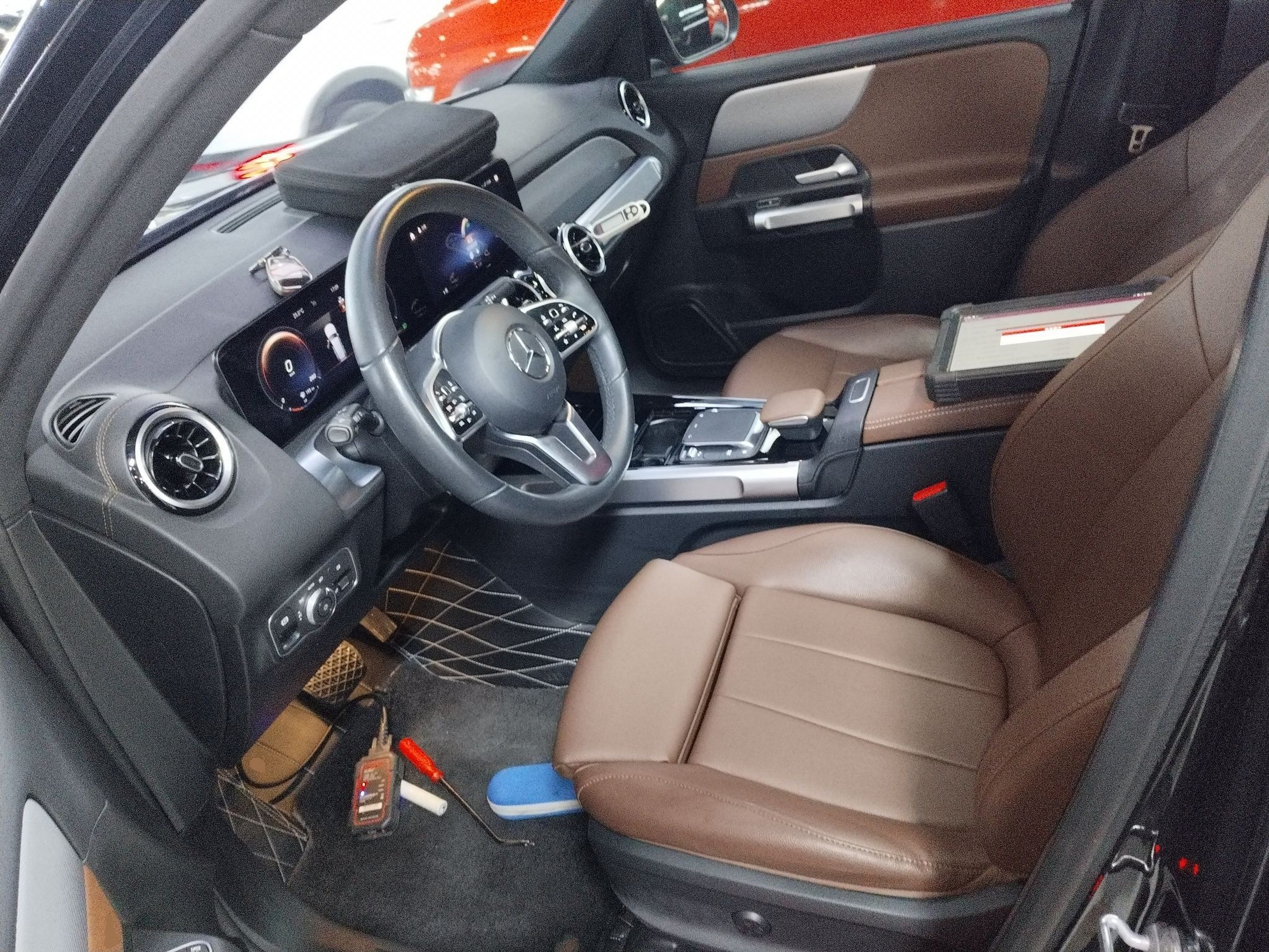 Переднее сиденье в автомобиле