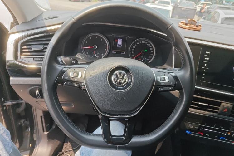 Used Volkswagen Tayron 2020 330TSI Two-Wheel Drive Luxury Smart Connectivity Version Steering Wheel
