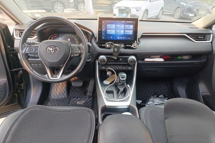 Used Toyota RAV4 2022 2.0L CVT Two-Wheel Drive Fashion Plus Edition
