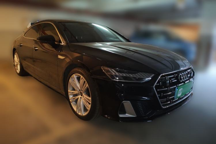 Used Audi A7L 2024 45 TFSI quattro Luxury Edition Front Right 45 Deg