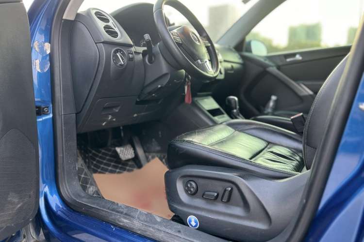 Used Volkswagen Tiguan 2012 1.8TSI Automatic Two-Wheel Drive Trend Edition Driver Seat