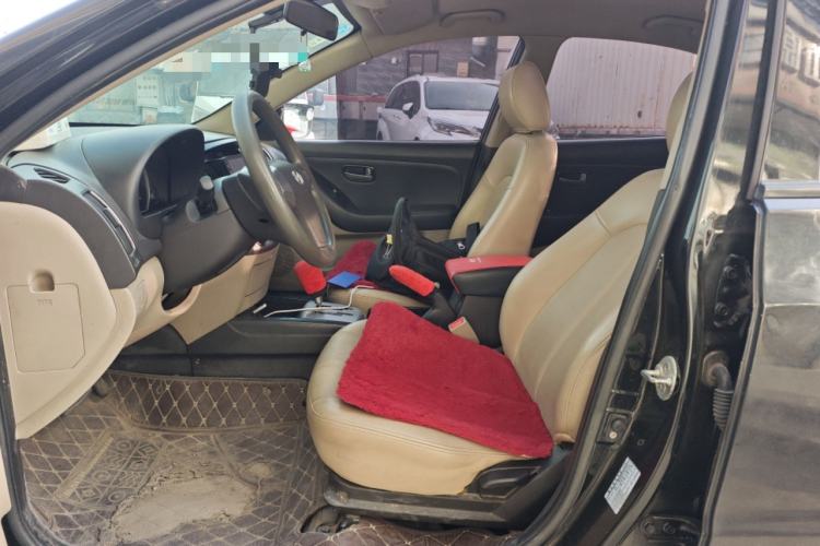 Used Hyundai Celesta 2015 1.6L Automatic Comfort Model