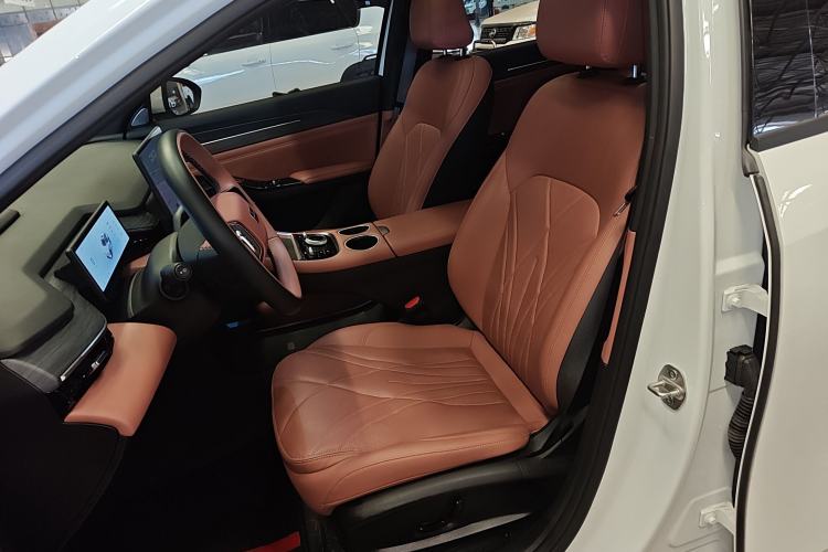 Used Geely Galaxy L6 2025 EM-i 140km Explorer+ Edition
