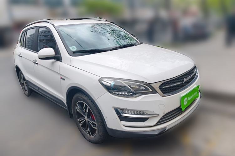 Used Zotye Domy X5 2017 Platinum Edition 1.5T Manual Luxury 7-Seater Model Front Right 45 Deg