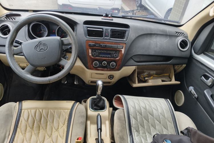 Used CHANGAN KAICHENG Ruixing M80 2014 1.5L Standard Version 4G15S