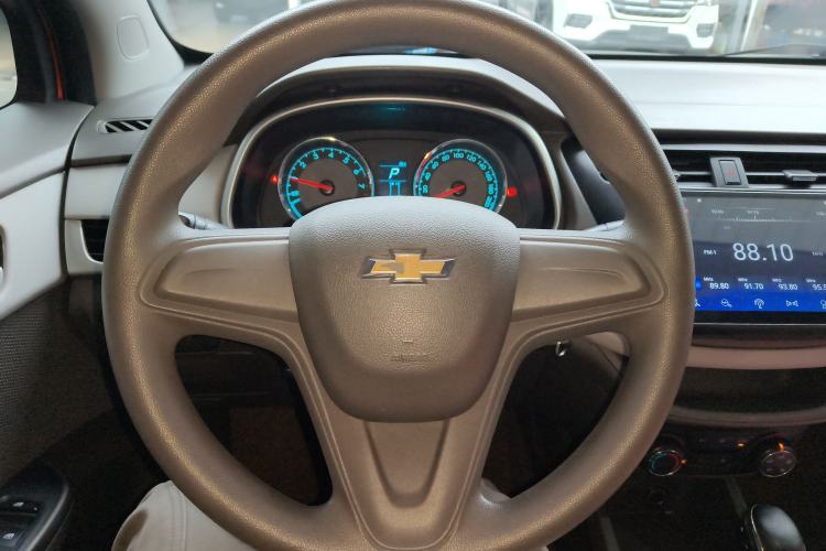 Used Chevrolet Lova RV 2016 1.5L Automatic Comfort Edition