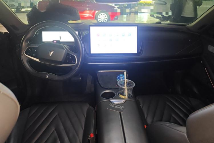 Used Deepal SL03 2023 SL03i 515MAX Pure Electric Version Center Console