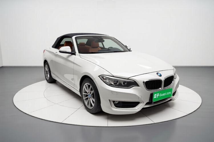 Used BMW 2 Series 2015 218i Convertible Coupe Exterior 2