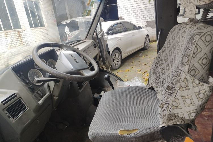 Used Iveco Daily 2014 2.5T-A35 NJ6484ACM47Z4
