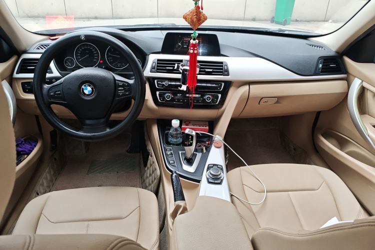Used BMW 3 Series 2016 320Li Fashion Model Center Console