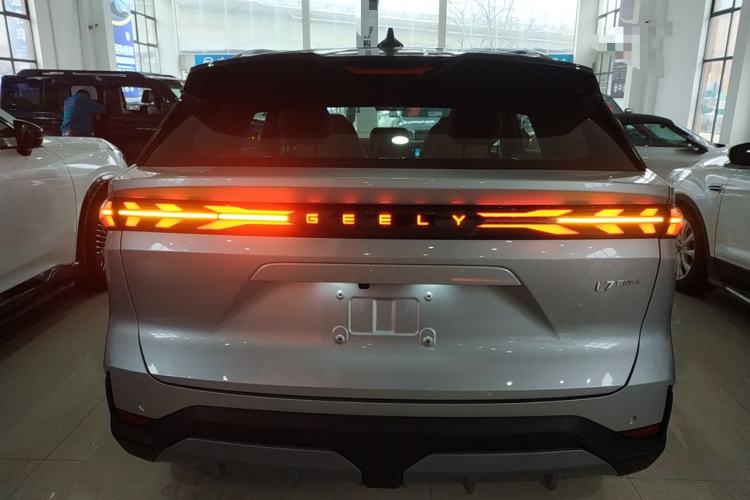 Used Geely Galaxy L7 2025 EM-i 115km Exploration+ Edition
