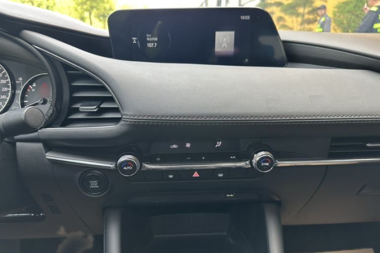 Used Mazda 3 Axela 2021 2.0L Automatic Zhi Rui Edition
