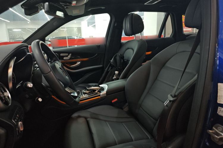 Used Mercedes-Benz GLC 2019 Facelift GLC 260 L 4MATIC Luxury Model