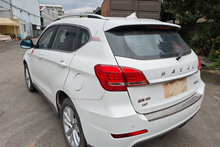 Used Haval H2 2016 Red-Label 1.5T Manual Two-Wheel Drive Luxury Model